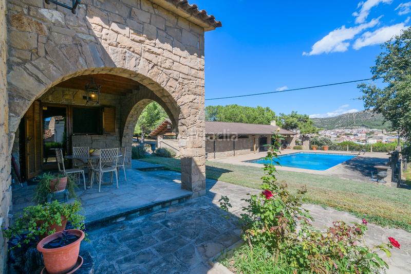 Foto a1362880-37a8-48d3-84ae-399a193d4e4a. Casa con camino riscaldamento parcheggio piscina in Sant Vicenç de Castellet