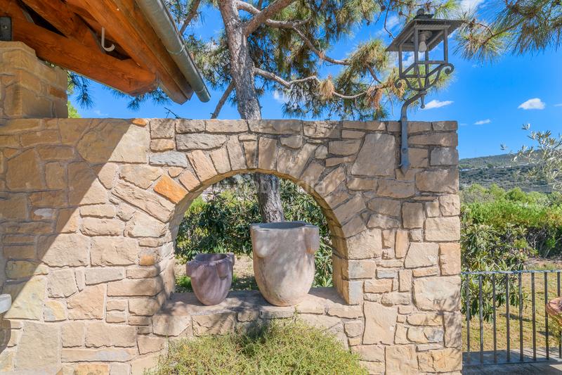 Foto aced7a87-51ac-42bf-af18-19f022d454b8. Casa con camino riscaldamento parcheggio piscina in Sant Vicenç de Castellet