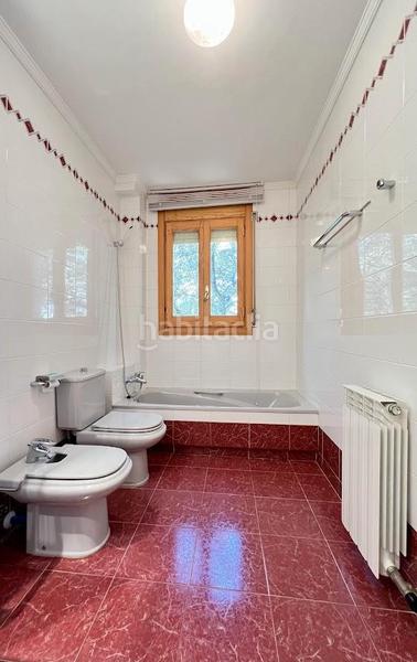 Foto 760663a8-11ce-4383-a6ea-cab11f1ad8fa. Xalet amb calefacció aparcament a Castellnou de Bages