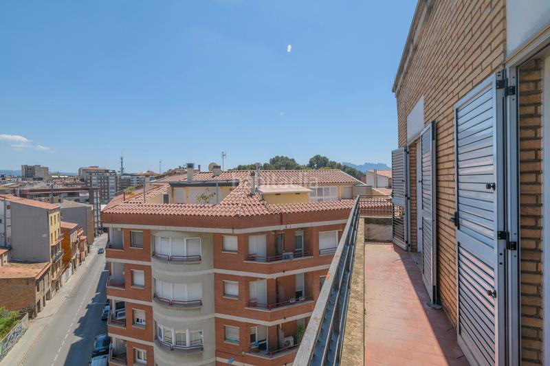 Foto 6fc38867-d7c4-487b-9058-a60d33602391. Àtic amb calefacció aparcament a Poble Nou Manresa