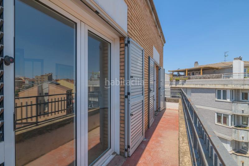 Foto 76aa6ef7-4f34-4a32-8acc-dd095ce161df. Àtic amb calefacció aparcament a Poble Nou Manresa