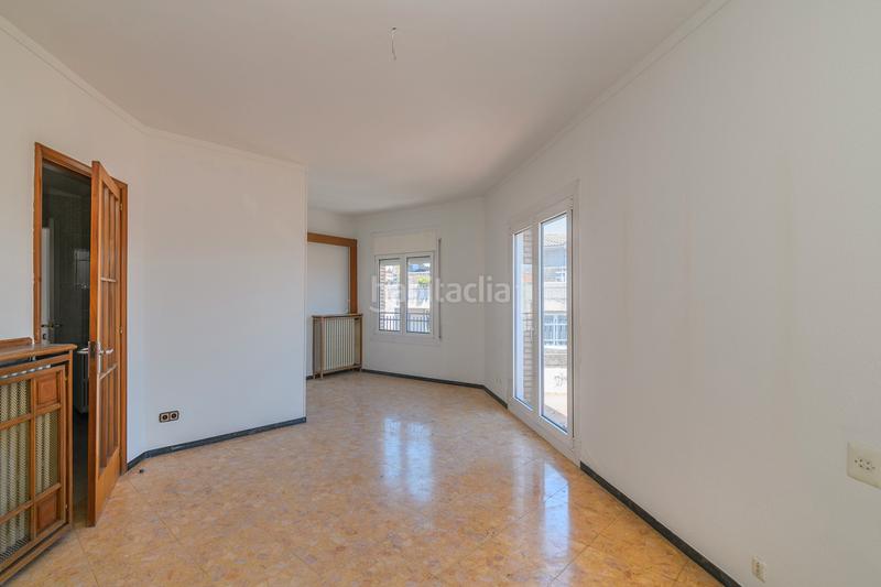 Foto f584044b-ba61-4d51-93de-b43904d1e034. Àtic amb calefacció aparcament a Poble Nou Manresa