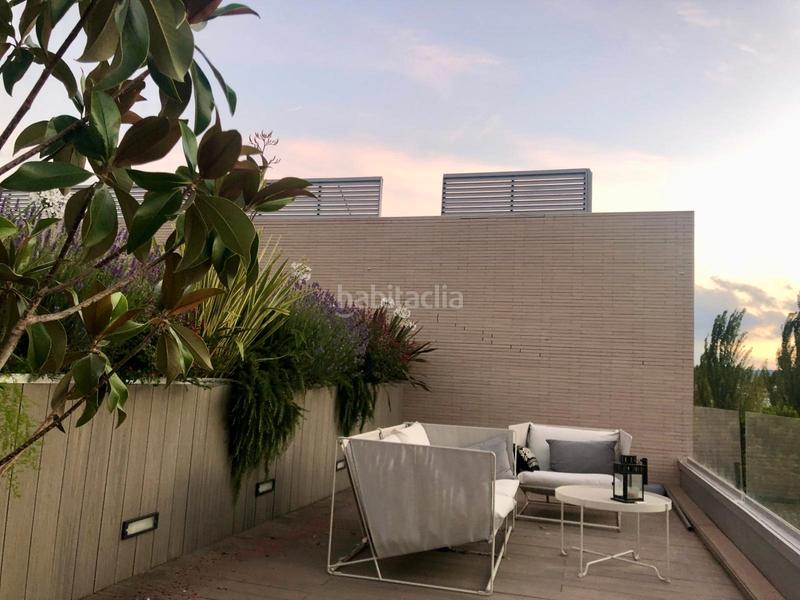 Foto 2c8ffe21-f57a-43fd-a92f-06c2d03871e6. Duplex with heating parking in bases de Manresa - carretera de santpedor Manresa