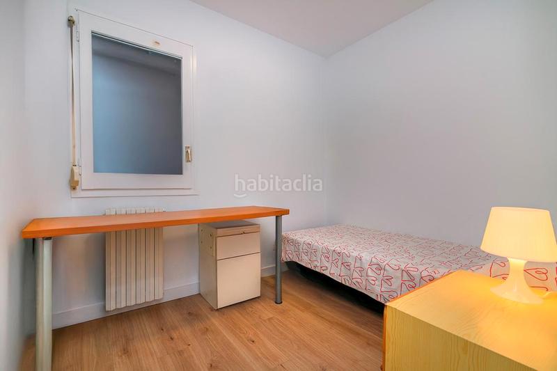 Foto 438010ea-223d-4893-9415-76d111f01d4d. Flat with fireplace heating parking in Font dels Capellans - Sagrada Familia Manresa