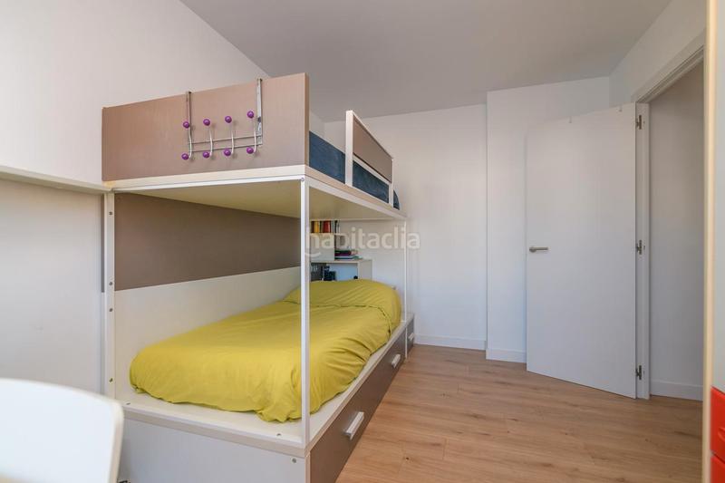 Foto 60ea7a97-628f-4330-a1d2-5b941080423d. Flat with fireplace heating parking in Font dels Capellans - Sagrada Familia Manresa