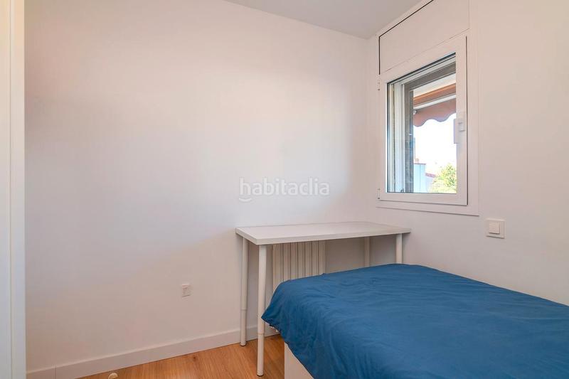 Foto 85af3790-3606-4a56-affe-c8639e4bd319. Flat with fireplace heating parking in Font dels Capellans - Sagrada Familia Manresa