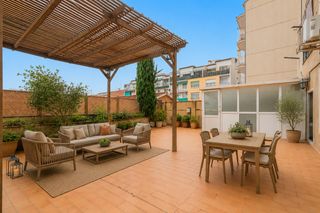 Appartement  Carrer de sant josep. Pis amb gran terrassa i pàrquing al carrer sant josep de manresa