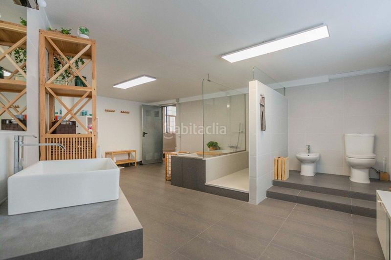 Foto 2052af73-dfdb-4c72-8348-43bc36417150. Loft amb calefacció a Plaça Catalunya Manresa