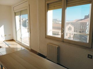 Pis  Carrer de sant salvador. Pis a carrer sant salvador de manresa