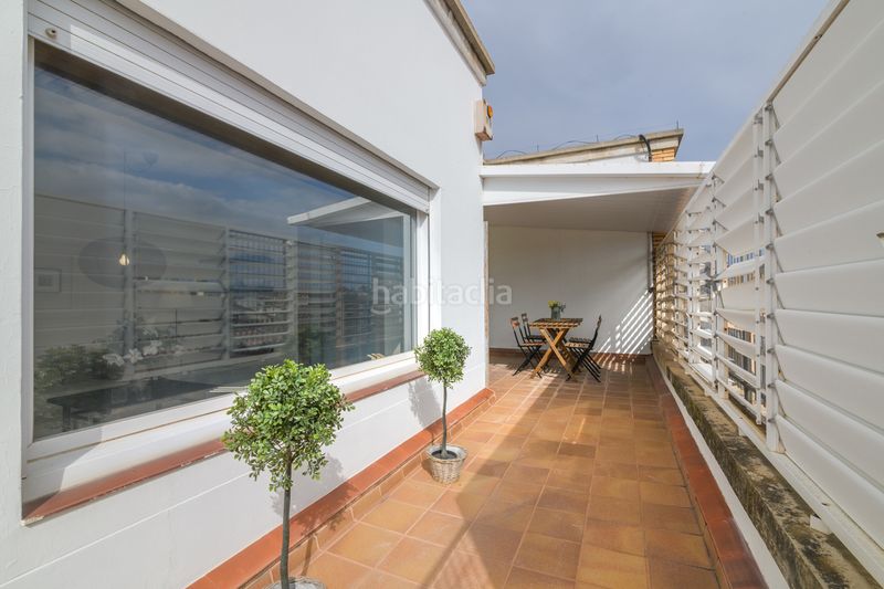 Foto 65a8d3dd-2e64-49d2-ae99-91c75e17d010. Dachwohnung mit heizung in Poble Nou Manresa