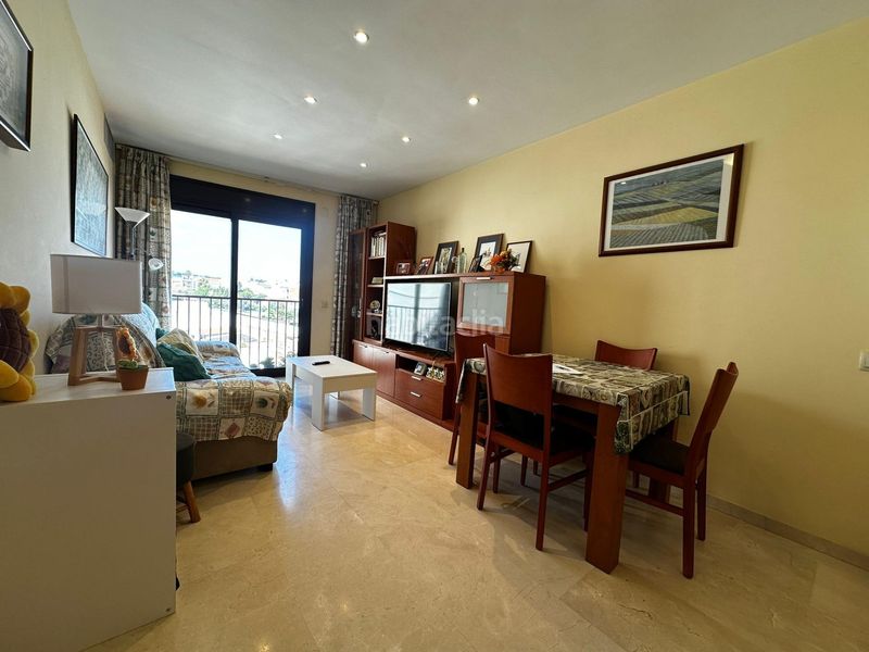 Foto f2469fba-75d5-4f96-8ea3-b43894d1e7ef. Dúplex piso en venta en Malgrat de Mar