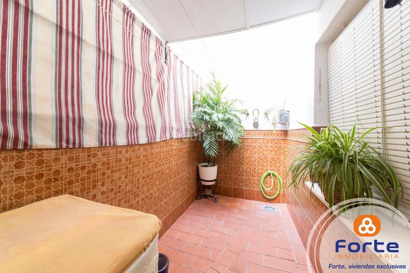 Foto 1bd63a9d-0554-48f2-96e0-6747762eecd6. Dúplex estupenda casa duplex para entrar avivir junto al vial norte en Córdoba