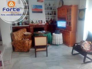 Maison à Sta. Marina - San Andrés - San Pablo - San Lorenzo. Casa en buen estado situada en la zona de santa marina!!
