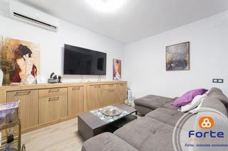 Casa  Cañada real soriana. Preciosa casa, toda reformada con patio de 150 metros