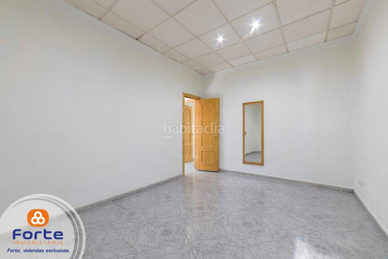 Foto be631c72-b9a0-4c0c-8205-977b967e874d. Reihenhaus in Campo de la Verdad - Miraflores Córdoba