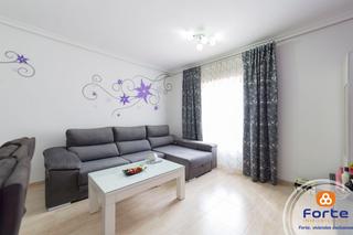 Maison jumelée à Almodóvar del Río. Estupenda vivienda de reciente construccion  con plaza de garaje