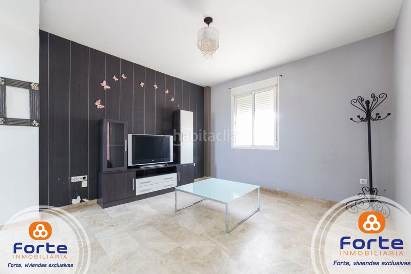 Foto 43ce7bf1-0c02-49da-9337-ac7038c8845c. Casa adossada amb calefacció piscina a Guadalcázar