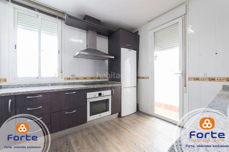 Foto 48f5308b-1dec-4433-90e6-f359e245ed3f. Casa adossada amb calefacció piscina a Guadalcázar