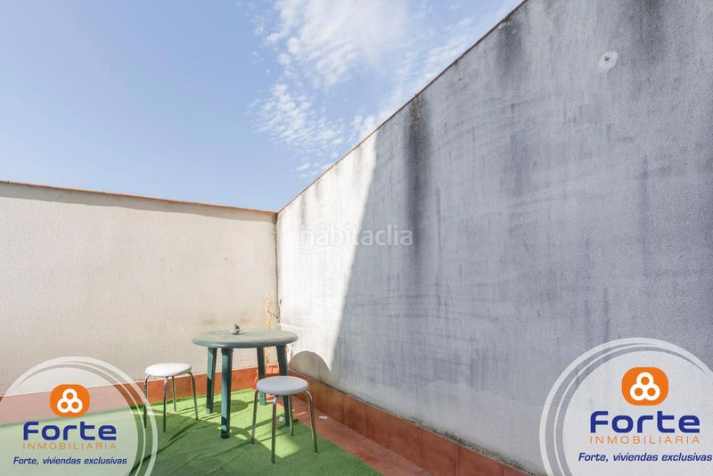 Foto 82e5dcb4-6319-49ab-9c40-58b97335a5d9. Casa adossada amb calefacció piscina a Guadalcázar