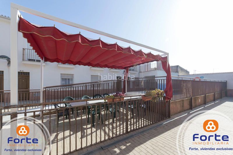 Foto e93124cd-2ada-4ee5-a7d1-5617560b5a70. Casa adossada amb calefacció piscina a Guadalcázar