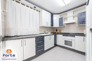Appartement à Poniente-Norte - Miralbaida - Parque Azahara. Estupendo piso  para entrar  a vivvir  en zona miralbaida