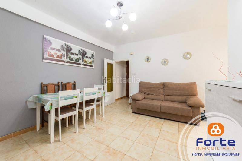 Foto e33fbecc-07a0-4082-8896-7edc76aa0761. Piso  bien conservado en ciudad jardin en Ciudad Jardín - Zoco Córdoba