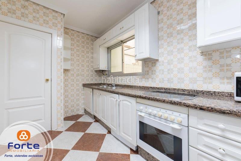 Foto 1846cde7-c73f-4bd4-a83a-c8239c9c1641. Location appartement avec chauffage dans Ciudad Jardín - Zoco Córdoba