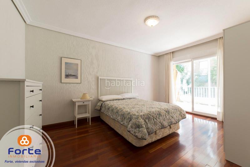 Foto 45ea0fc8-22bc-4a6a-b440-4d4521c10772. Location appartement avec chauffage dans Ciudad Jardín - Zoco Córdoba