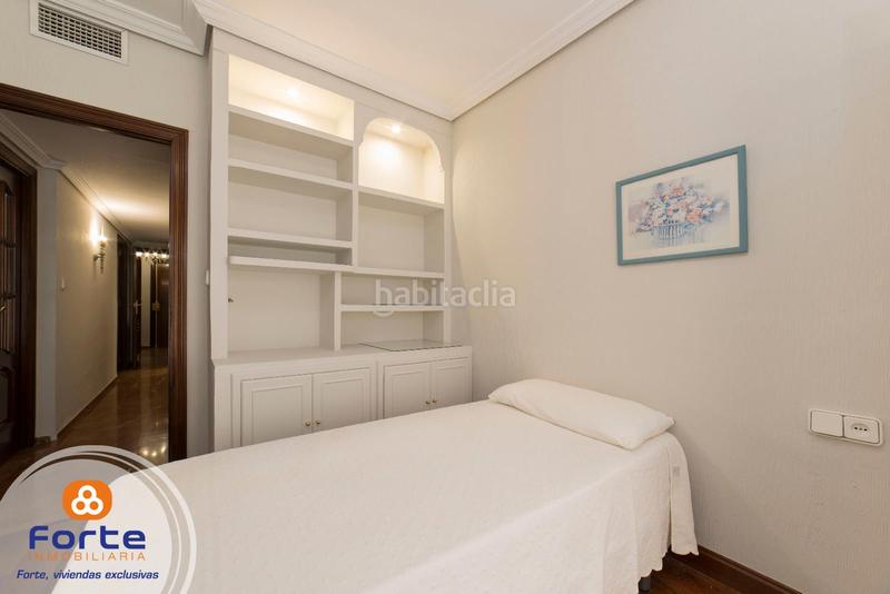 Foto c27700dc-00f4-4a66-9c2c-939a0ee15813. Location appartement avec chauffage dans Ciudad Jardín - Zoco Córdoba