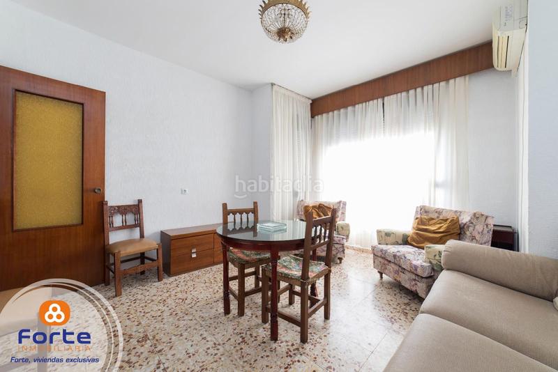 Foto cb4328f8-4630-4d7e-b8ce-5e75f46ba572. Flat with heating in Ciudad Jardín - Zoco Córdoba