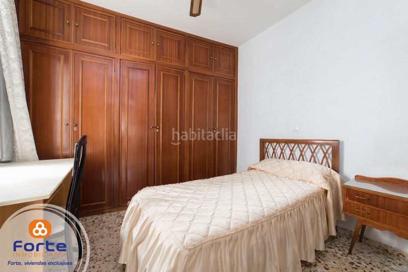 Foto d2f561c5-93c6-4614-a994-f98cdbe0f9e9. Flat with heating in Ciudad Jardín - Zoco Córdoba