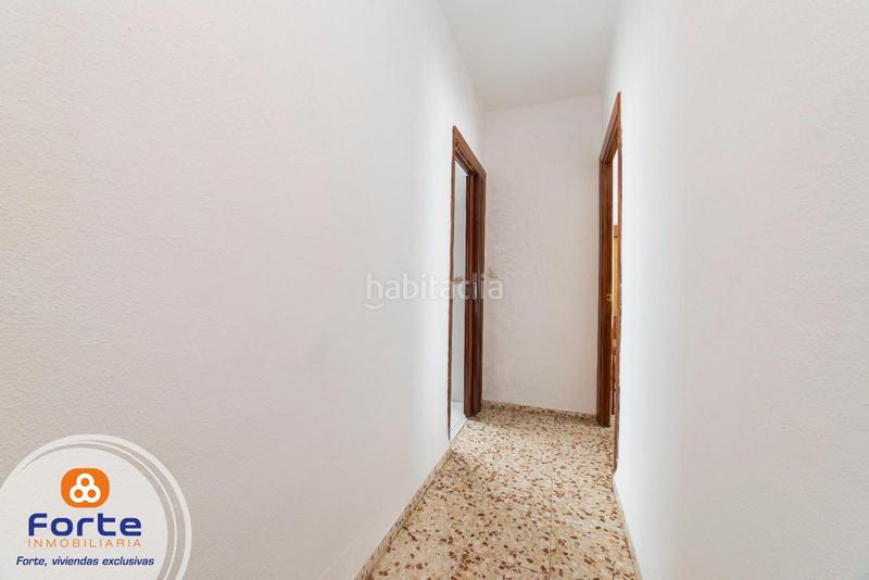 Foto f171cdd9-a9db-48f5-a220-1e640db18401. Flat with heating in Ciudad Jardín - Zoco Córdoba