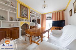 Maison à Campo de la Verdad - Miraflores. Se vende casa en campo de la verdad