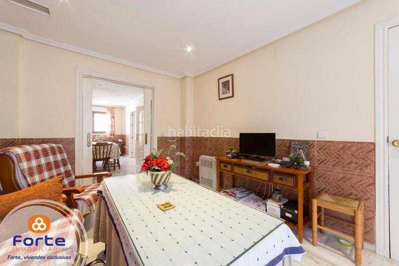 Foto a9ec3c94-ad2f-4290-82ce-ddb5a085e106. Affitto casa a schiera con riscaldamento parcheggio in Córdoba