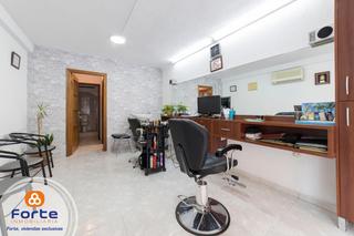 Local Comercial a Ciudad Jardín - Zoco. Estupendo local   en el corazón dee ciudad jardin