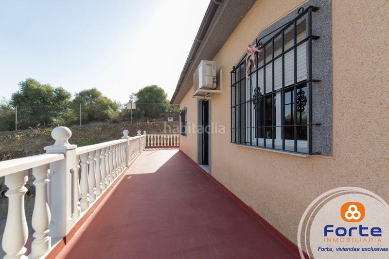 Foto b25ec012-b019-4278-b1e3-506b820d0072. Xalet amb calefacció aparcament piscina a Almodóvar del Río