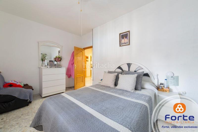 Foto cad4c3a2-de75-4449-98a9-4066510a07fe. Xalet amb calefacció aparcament piscina a Almodóvar del Río