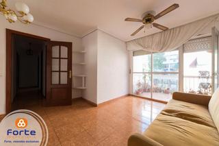 Appartement à Fuensanta- Arcángel. Piso conservado en fuensanta