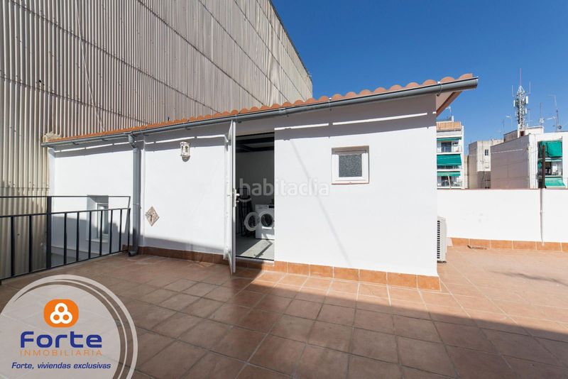 Foto 5b702625-82e3-4888-9790-3ce85495f764. Casa adossada amb calefacció aparcament a Ciudad Jardín - Zoco Córdoba