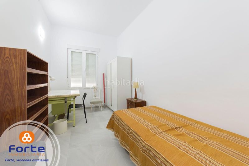 Foto e5e74aac-e211-4823-a1f5-b3034880155d. Casa adossada amb calefacció aparcament a Ciudad Jardín - Zoco Córdoba