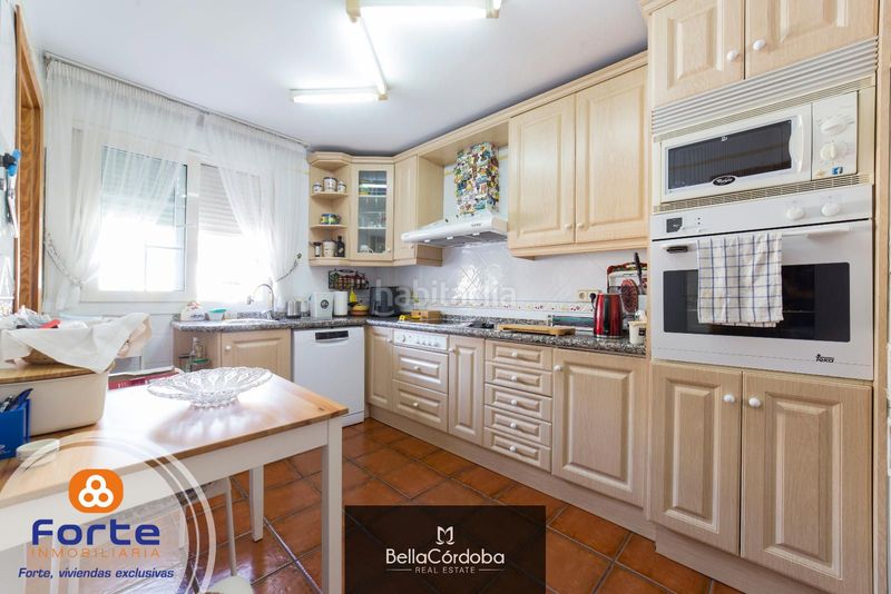 Foto 61aca000-ee32-459a-a1e5-768a095b887c. Casa amb calefacció aparcament a Huerta de la Reina - Trassierra Córdoba