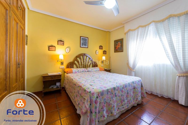Foto 9ac054df-4c79-4672-b9c6-a5e04dbcddcb. Casa amb calefacció aparcament a Huerta de la Reina - Trassierra Córdoba