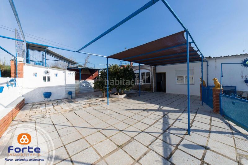 Foto e9236e13-ac84-403c-8bd0-22c26cc6a3b9. Xalet amb piscina a Almodóvar del Río