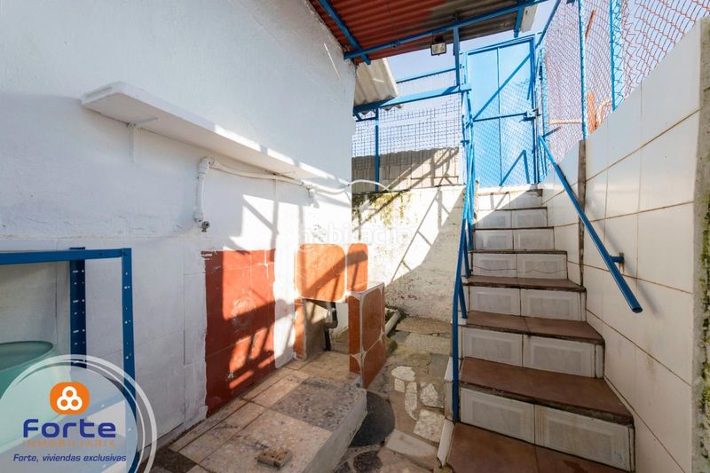 Foto f54b945f-fb4d-4e50-b245-a28a81c7a375. Xalet amb piscina a Almodóvar del Río