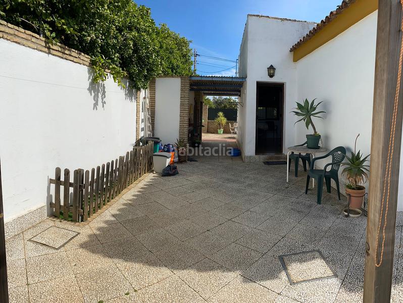 Foto 29372bc7-b6ba-4ee0-aa0f-c4424035bd4e. Xalet amb xemeneia piscina a Oromana Alcalá de Guadaira