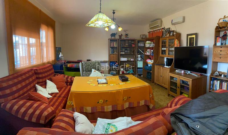 Foto 5a1b92c7-1997-4a01-9309-0ebeb1eb6ef0. Xalet amb xemeneia piscina a Oromana Alcalá de Guadaira