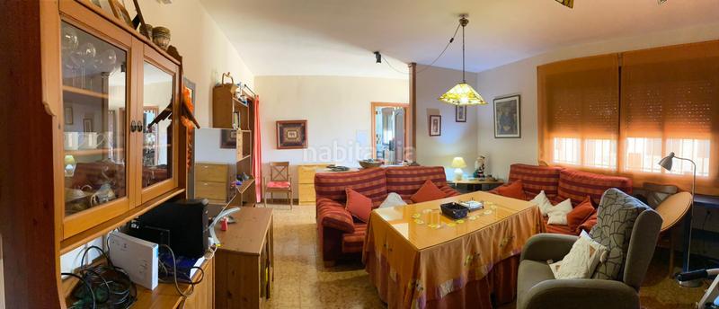 Foto 781d0d74-c254-4322-836f-b748c7d8e1a1. Xalet amb xemeneia piscina a Oromana Alcalá de Guadaira