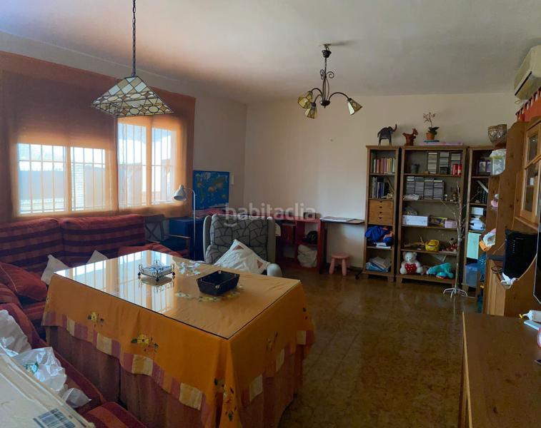 Foto d1a28b9c-4389-46f8-8368-6fad869e0614. Xalet amb xemeneia piscina a Oromana Alcalá de Guadaira