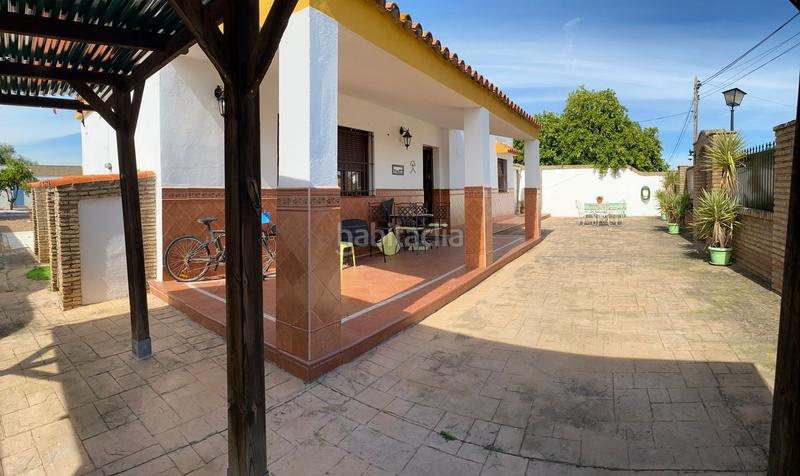 Foto fb4a7041-2104-4597-add9-953b4848759c. Xalet amb xemeneia piscina a Oromana Alcalá de Guadaira