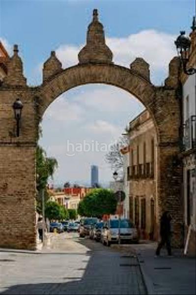 Foto ee778fe0-b9f6-457b-90c4-bc67398c2f8c. Piso  en venta calle santiago. en Santa Catalina Sevilla